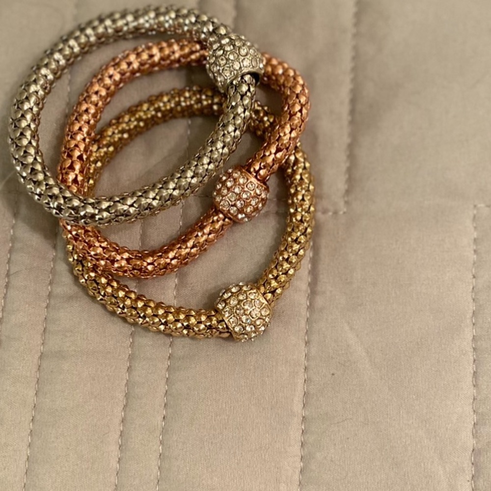 Tri color bracelet set